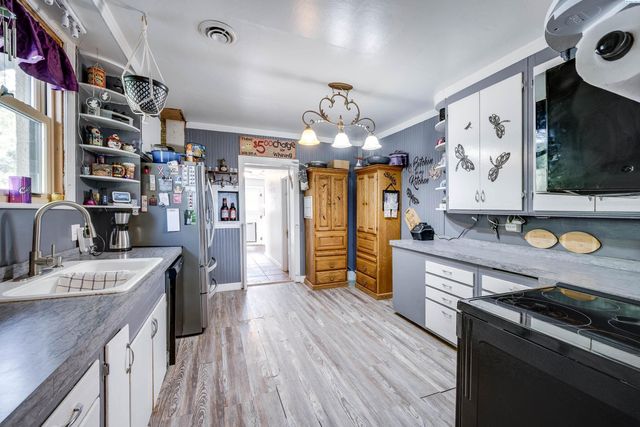 305 S Whitman Ave, La Crosse, WA 99143