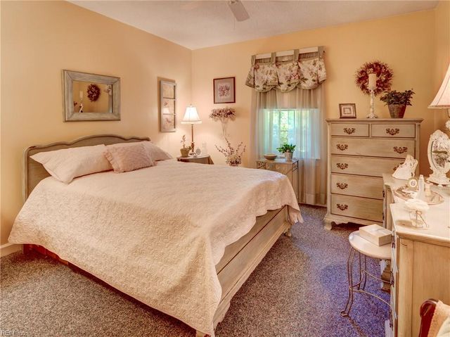 3232 Shadyside LN, Chesapeake, VA 23321
