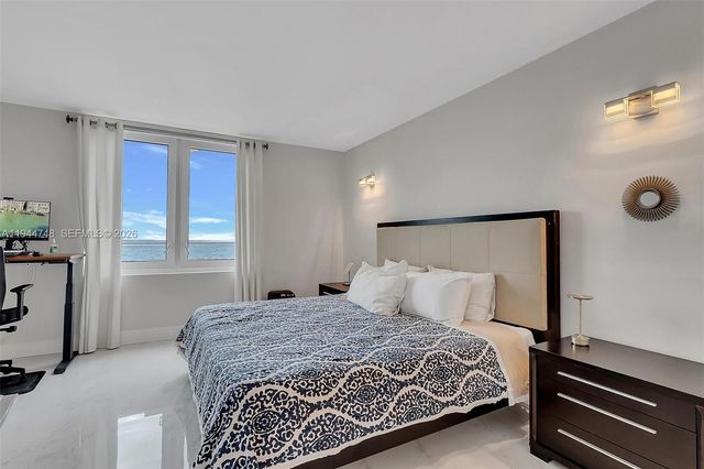 2301 Collins Ave 810, Miami Beach, FL 33139