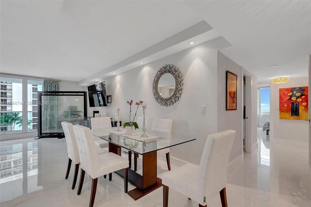 2301 Collins Ave 810, Miami Beach, FL 33139