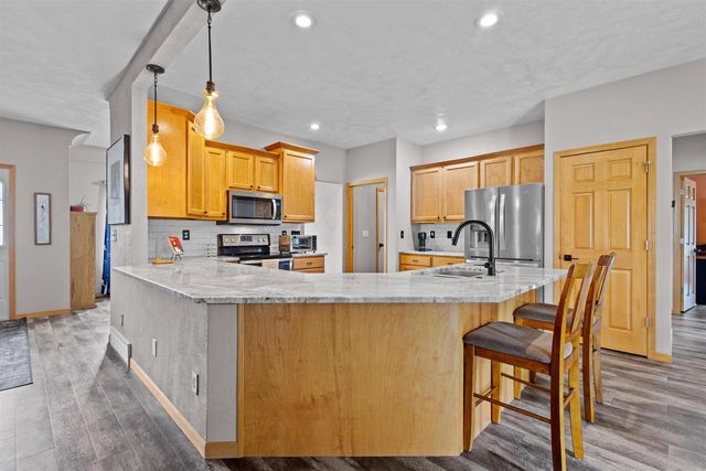214 BROOKWOOD DRIVE, Hortonville, WI 54944