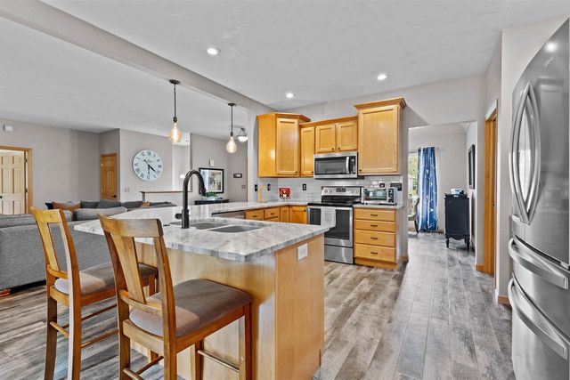 214 BROOKWOOD DRIVE, Hortonville, WI 54944