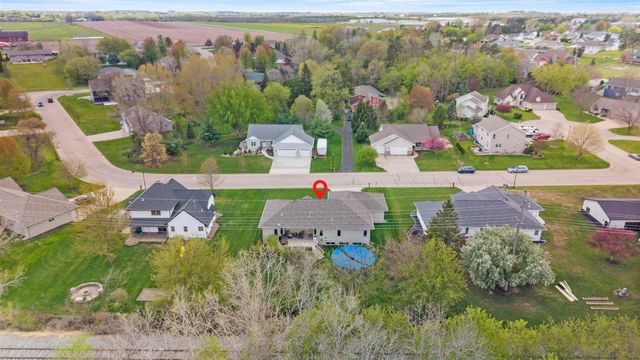 214 BROOKWOOD DRIVE, Hortonville, WI 54944