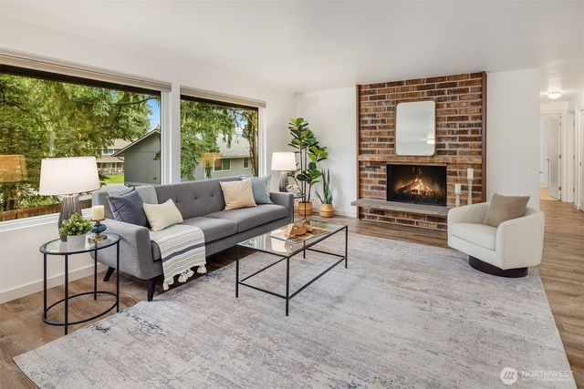 6910 150th Avenue NE, Redmond, WA 98052