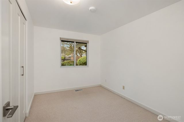 6910 150th Avenue NE, Redmond, WA 98052