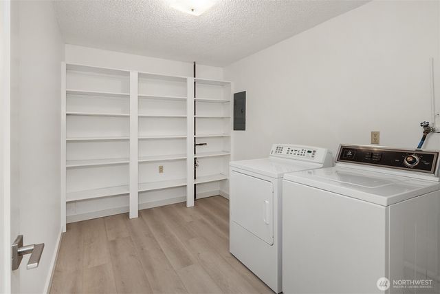 6910 150th Avenue NE, Redmond, WA 98052