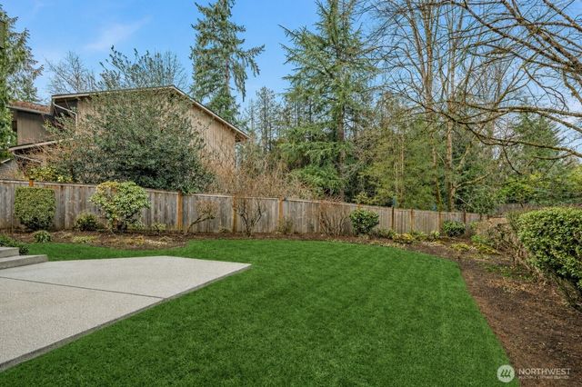 6910 150th Avenue NE, Redmond, WA 98052