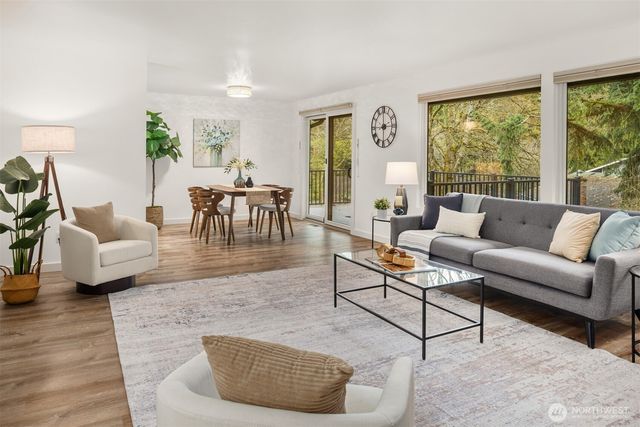 6910 150th Avenue NE, Redmond, WA 98052