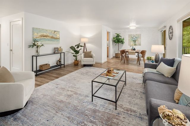 6910 150th Avenue NE, Redmond, WA 98052