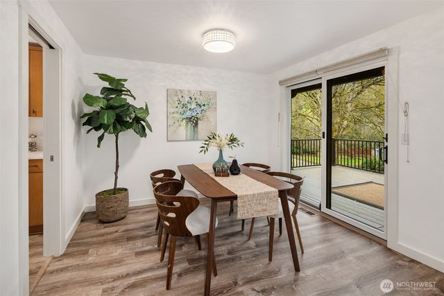 6910 150th Avenue NE, Redmond, WA 98052