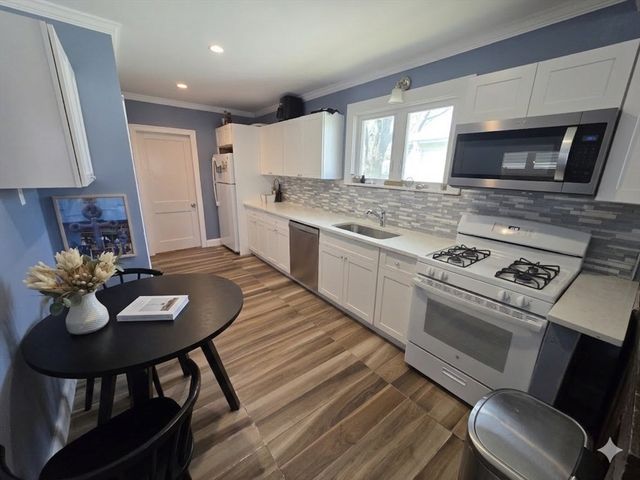 173 Rhoda St, Quincy, MA 02169