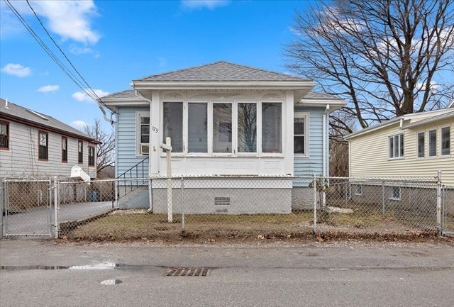 173 Rhoda St, Quincy, MA 02169