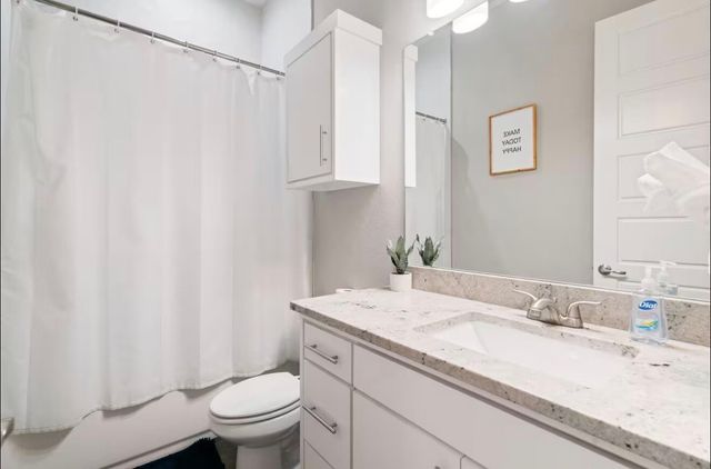 3351 Canada Drive, Dallas, TX 75212