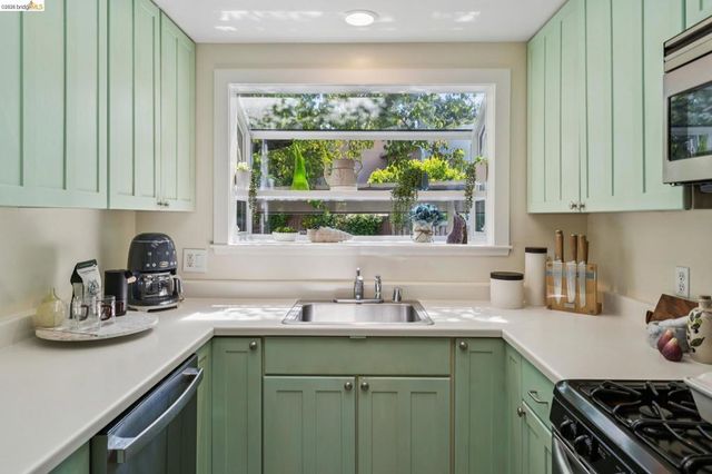 3011 Mayhew Ct 1, Walnut Creek, CA 94597