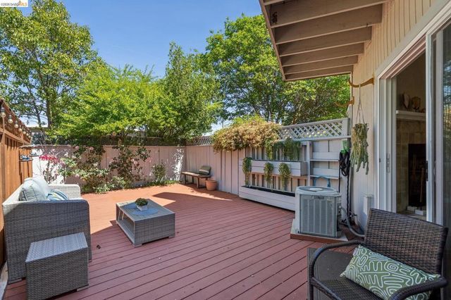 3011 Mayhew Ct 1, Walnut Creek, CA 94597
