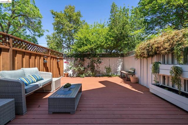 3011 Mayhew Ct 1, Walnut Creek, CA 94597
