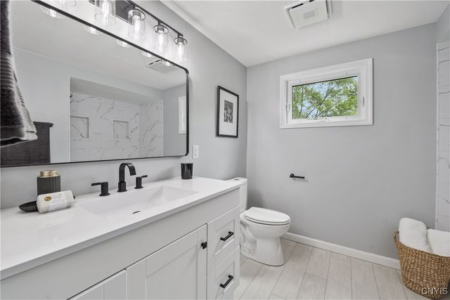 8478 Grandview Drive, Cicero, NY 13039