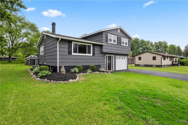 8478 Grandview Drive, Cicero, NY 13039