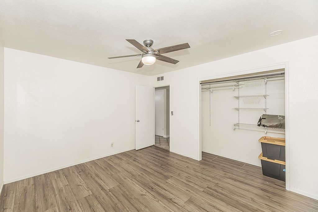 Image 27 of property listing at 6038 N Roosevelt Avenue, Fresno, CA 93704