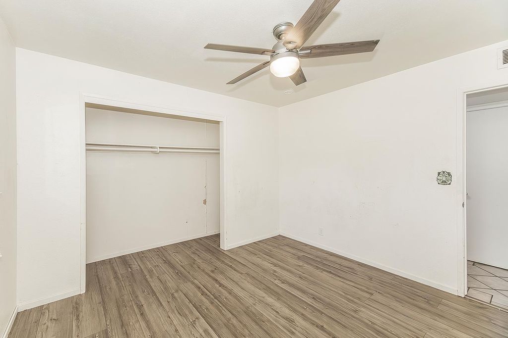 Image 32 of property listing at 6038 N Roosevelt Avenue, Fresno, CA 93704