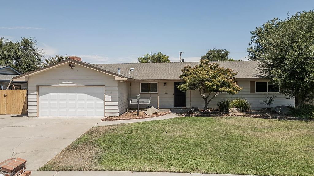 Image 46 of property listing at 6038 N Roosevelt Avenue, Fresno, CA 93704