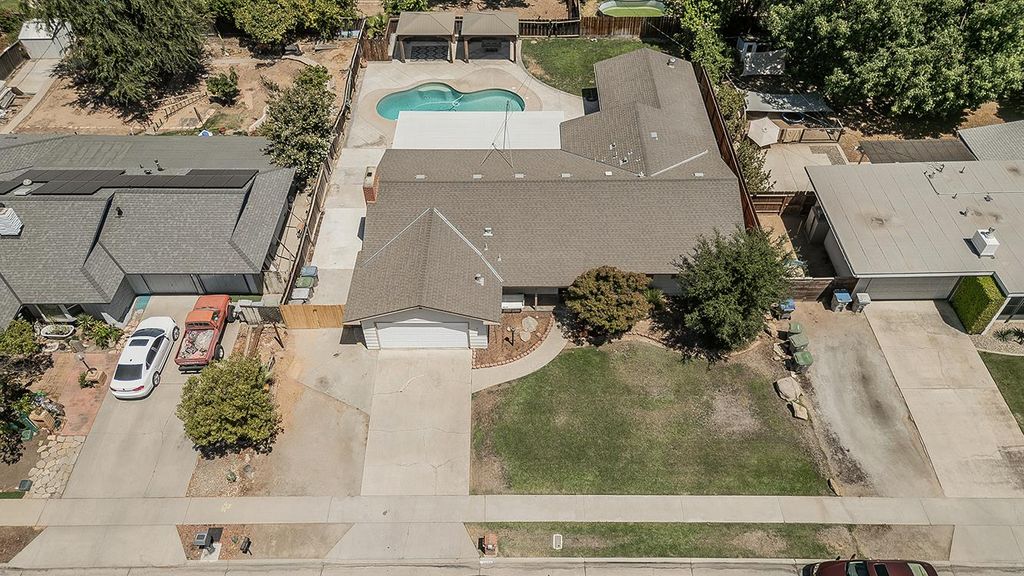 Image 51 of property listing at 6038 N Roosevelt Avenue, Fresno, CA 93704
