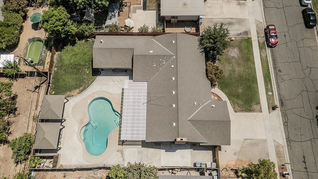 Image 60 of property listing at 6038 N Roosevelt Avenue, Fresno, CA 93704
