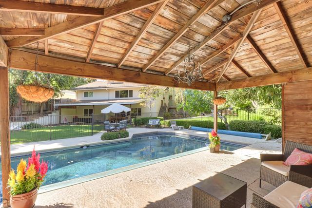 760 Cortlandt Dr, Sacramento, CA 95864