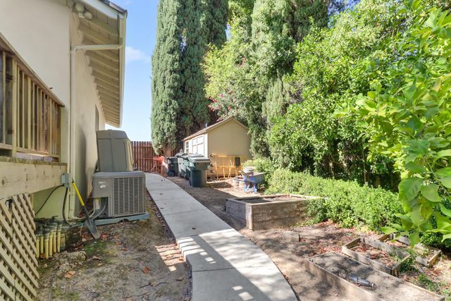 760 Cortlandt Dr, Sacramento, CA 95864