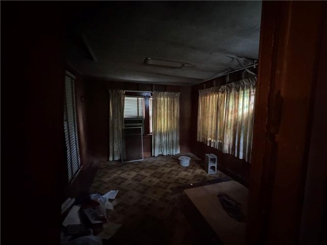 902 E 9th Street, Pittsburg, KS 66762