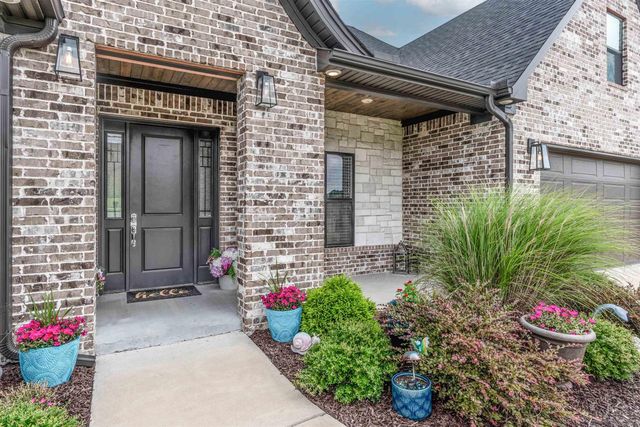 9096 Stone Canyon Drive, Bryant, AR 72002