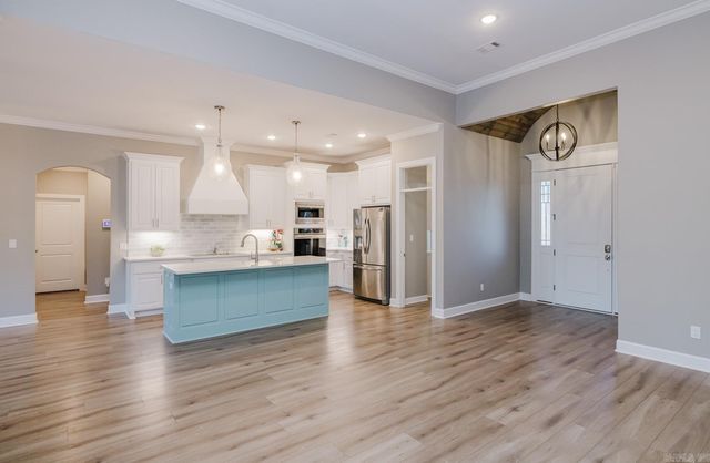 9096 Stone Canyon Drive, Bryant, AR 72002