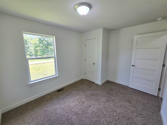 1628 Edgewood Dr, Lebanon, TN 37087