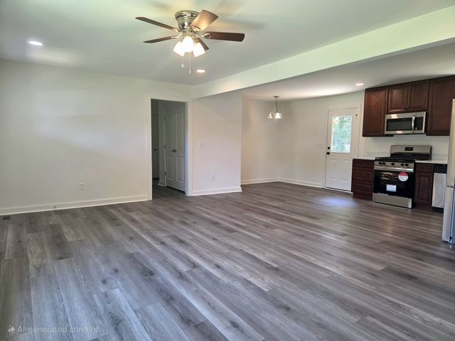 1628 Edgewood Dr, Lebanon, TN 37087