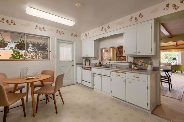 1726 Archer, San Diego, CA 92109