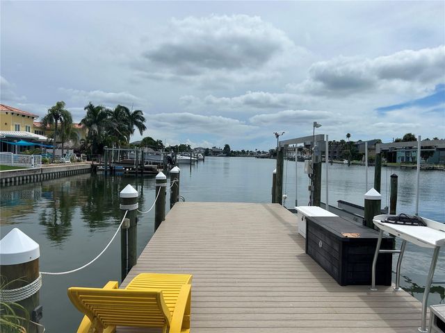 365 CAPRI BOULEVARD, Treasure Island, FL 33706