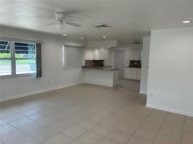 365 CAPRI BOULEVARD, Treasure Island, FL 33706