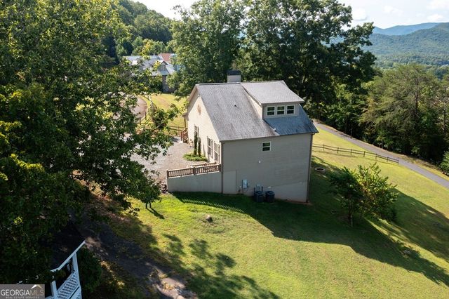 379 Chancey Drive, Hiawassee, GA 30546