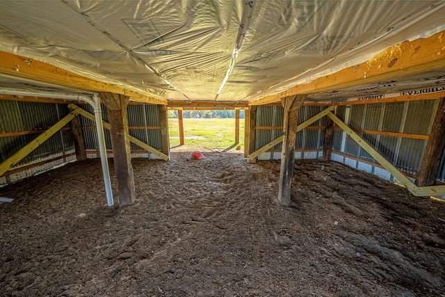 1696 County Road 222, Gainesville, TX 76240