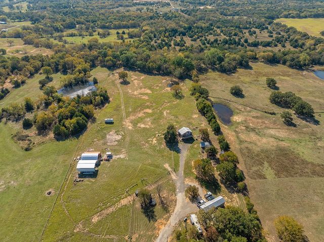 1696 County Road 222, Gainesville, TX 76240