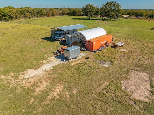 1696 County Road 222, Gainesville, TX 76240