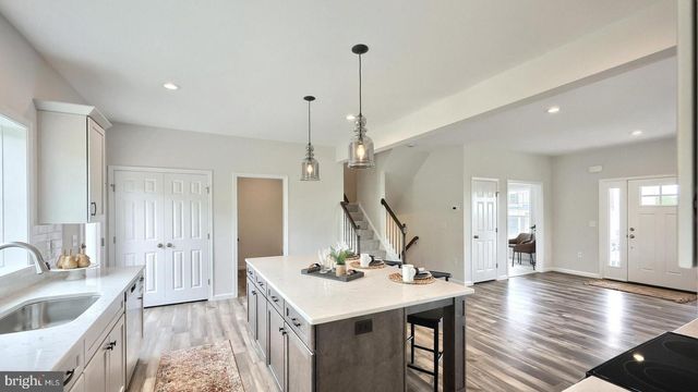 220 COPPER RIDGE DR, Newmanstown, PA 17073