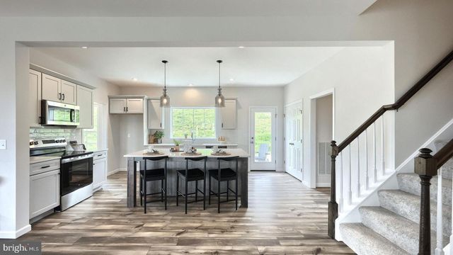 220 COPPER RIDGE DR, Newmanstown, PA 17073