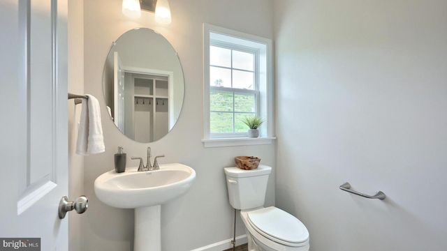 220 COPPER RIDGE DR, Newmanstown, PA 17073