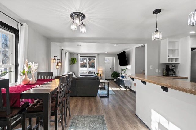 1109 S 6TH STREET, De Pere, WI 54115