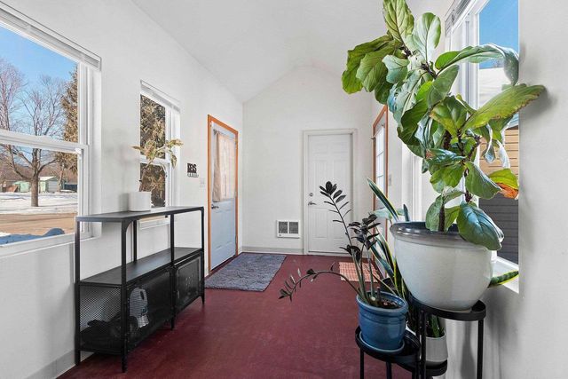 1109 S 6TH STREET, De Pere, WI 54115