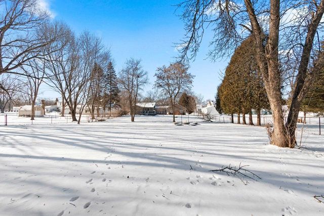 1109 S 6TH STREET, De Pere, WI 54115