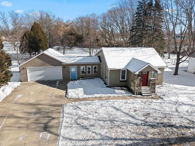 1109 S 6TH STREET, De Pere, WI 54115