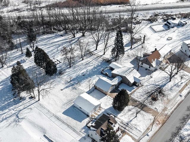 1109 S 6TH STREET, De Pere, WI 54115