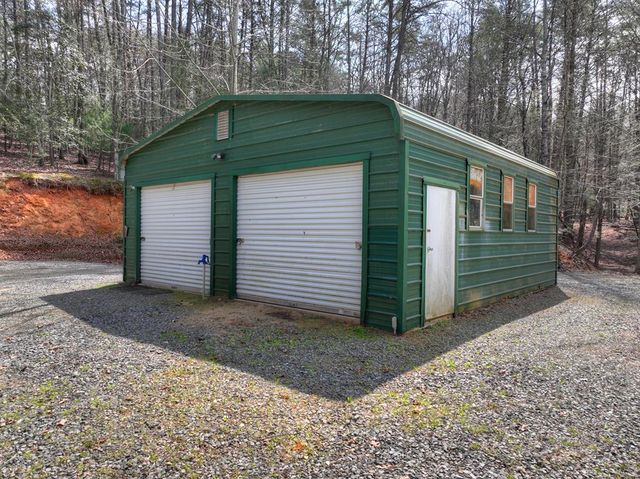 82 Indian Trace, Mineral Bluff, GA 30559